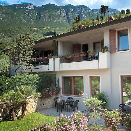 Casa Facchinetti Blue Apartment Malcesine Bagian luar foto